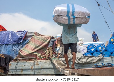 Daily Basis Of Worker In Sunda Kelapa