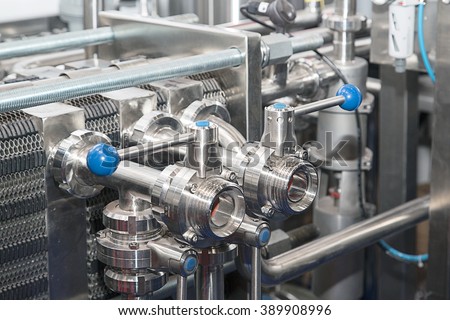 Dairy production. Apparatus for bottling milk products