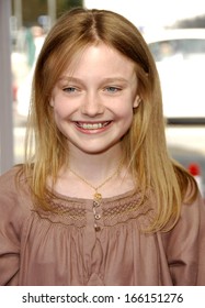 Dakota Fanning At CHARLOTTE'S WEB Premiere, ArcLight Hollywood, Los Angeles, CA, December 10, 2006