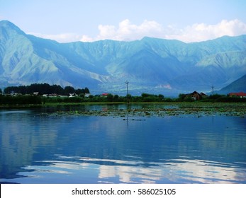 23,002 Kashmir lake Images, Stock Photos & Vectors | Shutterstock