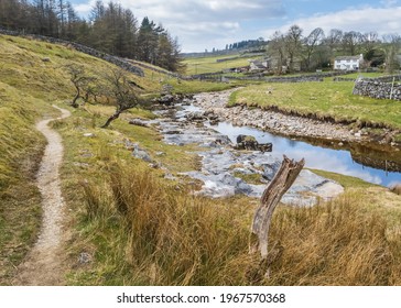 The Dales Way is an 80-mile long-distance footpath in Northern England, from Ilkley, West Yorkshire, to Bowness-on-Windermere, Cumbria. - Shutterstock ID 1967570368