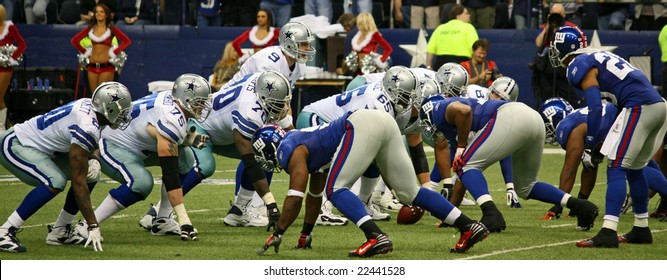 DALLAS - DEC 14: Taken In Texas Stadium On Sunday, December 14, 2008. Tony Romo And The Dallas Cowboys Lineup Against The NY Giants.