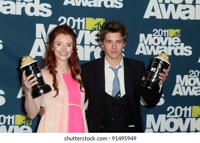 Dallas Howard, Xavier Samuel At The 2011 MTV Movie Awards Press Room, Gibson Amphitheatre, Universal City, CA. 06-05-11