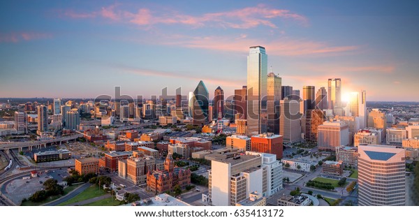Photo De Stock De Dallas Texas Paysage Urbain Avec Ciel