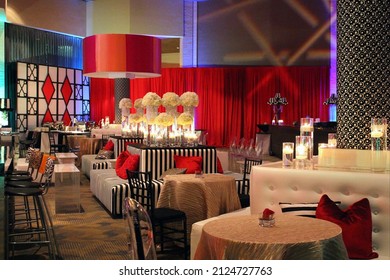 DALLAS, TEXAS, USA – MAY 1: Circus-themed lounge restaurant delighted partygoers at the Dallas Summer Musicals Gala at the Music Hall at Fair Park on May 1, 2015.
