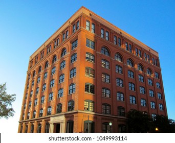 DALLAS, TEXAS, USA - OCTOBER 23, 2017. The Sixth Floor Museum At Dealey Plaza In Dallas Downtown.
Open View Of Historic Building Facade Of City Center District.