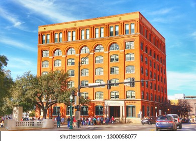 Dallas, Texas, USA-01 January 2017：The Sixth Floor Museum At Dealey Plaza. The Museum Presents The Life, Death And Legacy Of President John F. Kennedy.