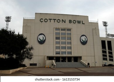 Dallas, TX - Dec. 29, 2015: Exterior View Of The Historic Cotton Bowl Stadium At Fair Park In Dallas, TX.The Football And Soccer Venue Was Also The Site Of The 2020 NHL Winter Classic Hockey Game.