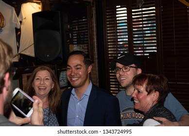 DALLAS, TX-USA - MARCH 19 2019- Texas Democrat And 2020 Presidential Candidate Julián Castro Meets Supporters At A Fundraising Event Hosted By The Dallas County Democratic Party. 