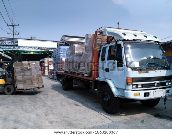 Damaged goods on trucks, Transport\
accident, Accident of sorting, Accident of placing\
goods.