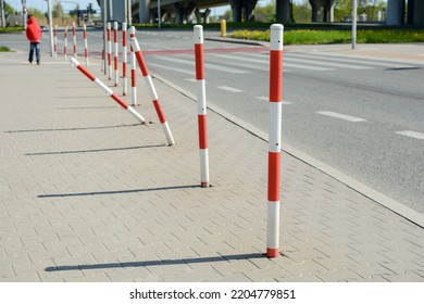 26,347 Road fence metal Images, Stock Photos & Vectors | Shutterstock