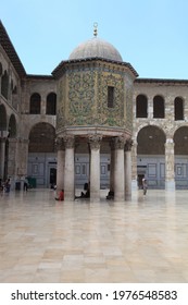 1,144 Oldest mosques in the world Images, Stock Photos & Vectors ...