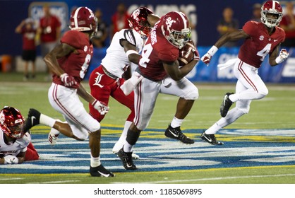 Damien Harris #34-Alabama Football Campingworld Kickoff September 1st, 2018 In Orlando Florida -USA Alabama Crimson Tide Vs. Louisville Cardinals 