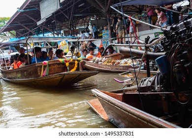 DAMNERN SADUAK , THAILAND -August 2019 : Damnoen Saduak Floating Market