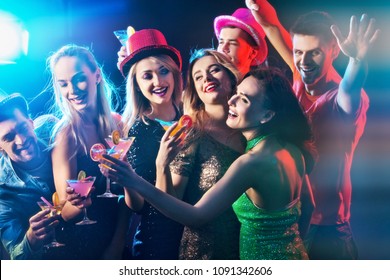 26,282 People Dancing Club Blur Images, Stock Photos & Vectors ...