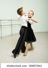 4,164 Children ballroom dancing Images, Stock Photos & Vectors ...