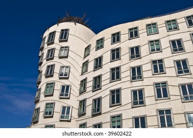 dancing house called Ginger and Fred in Prague