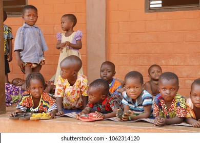 Dangbo Benin November 17 2015 Little Children After An Afternoon Nap At Pre School