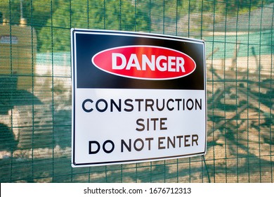 1,060 Construction Site Do Not Enter Images, Stock Photos & Vectors ...