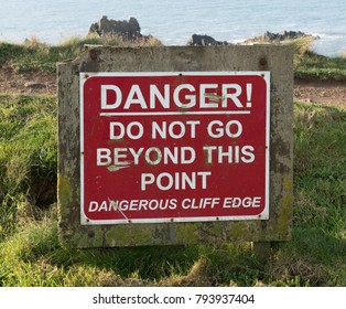 ontour lines warn you of dangerous cliffs.