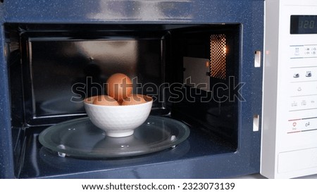 it's dangerous to cook shelled eggs in the microwave, eggs explode in the microwave