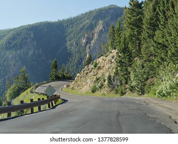 670 Driving around yellowstone national park Images, Stock Photos ...