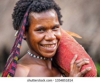 Papua new guinea women