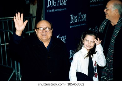 Danny DeVito And Hailey Anne Nelson At Premiere Of BIG FISH, 12/4/2003