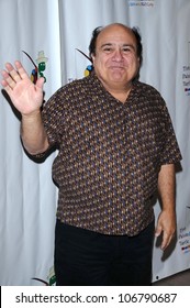 781 Danny devito Stock Photos, Images & Photography | Shutterstock