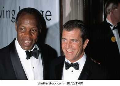 Danny Glover And Mel Gibson At AMMI TRIBUTE TO MEL GIBSON, NY 3/7/2002