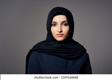 Dark Background Religion Islam Islam Woman Stock Photo 1359164648 ...