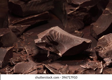 Dark Chocolate Chunks   Background