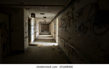 Dark Corridor Stock Photo 251608360 | Shutterstock