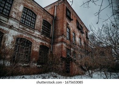 Dark And Creepy Abandoned Haunted Mental Hospital In Winter