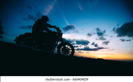 134,736 Tour silhouette Images, Stock Photos & Vectors | Shutterstock