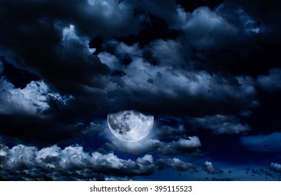 Dark Overcast Full Moon Night Stock Photo 395115523 | Shutterstock