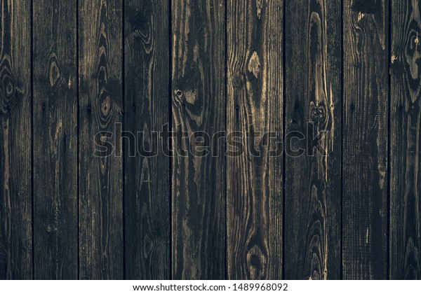釘と黒みがかった木の柵 黒い板のテクスチャー 古い木の茶色の板 ビンテージ木の背景 ハードウッドの自然柄 の写真素材 今すぐ編集