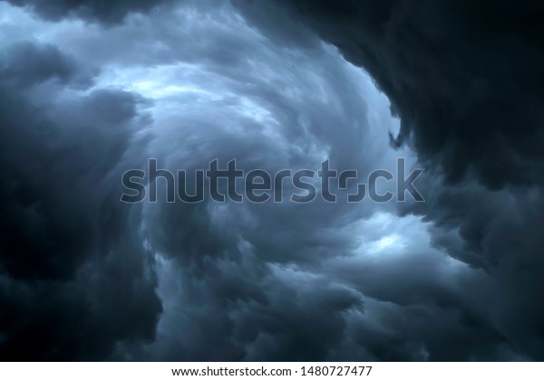 Ciel Sombre Sur Fond D Orage Ou Photo De Stock Modifiable