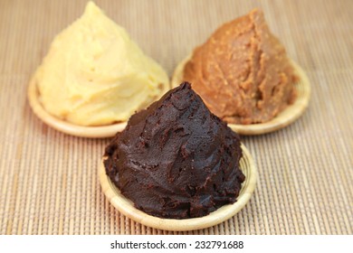 Dark-brown Bean Paste/Red Miso