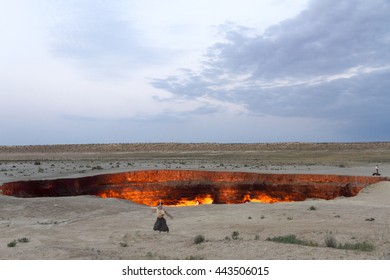 Darvaza Gas Crater, Turkmenistan