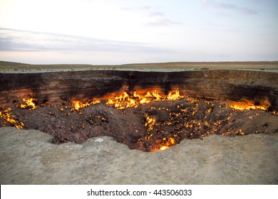 Darvaza Gas Crater, Turkmenistan