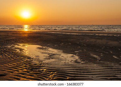 Darwin, Sunset At Mindil Beach