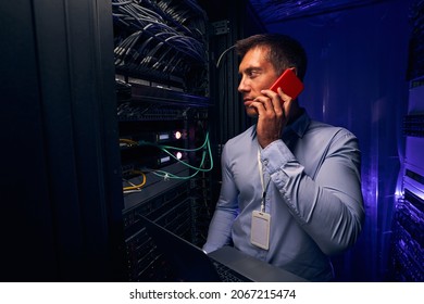 Data Center IT Professional Monitoring Network Server Performance