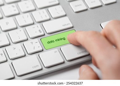 Data mining (dataminig) process and big data analysis (bigdata) issue concept.