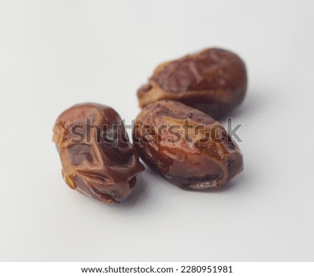 Dates are a sweet fruit, containing lots of naturally occurring sucrose, fructose and glucose.  Tannins in dates are anti-infective and anti-inflammatory, calcium in dates is essential for tooth growt
