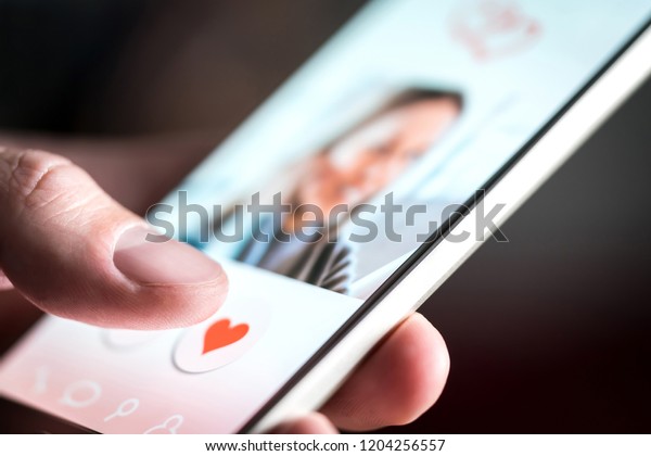 incontri app mobile dating unendo sito di incontri dopo la rottura