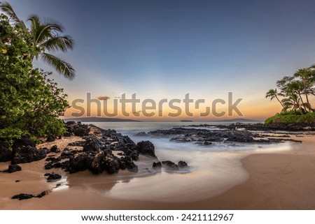 Dawn at Pa'ako cove in South Maui, Hawaii