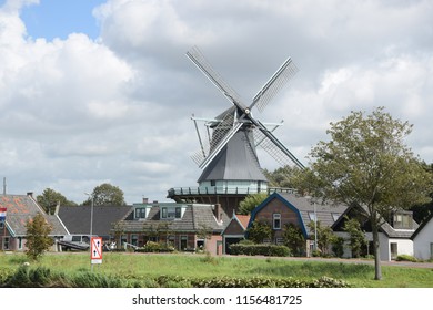 Windmühle De Gouden Engel In Holland