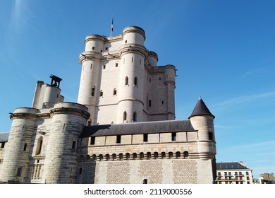 The Château De Vincennes (14th Century) And Its Magnificent Keep And Ramparts Near Paris, France On A Beautiful Blue And Sunny Sky