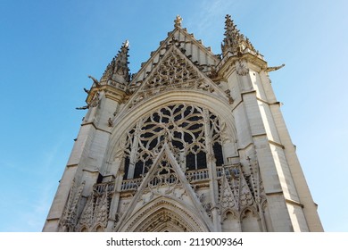 The Château De Vincennes (14th Century) And Its Magnificent Front And Rose Window Of Sainte Chapelle Royale, Near Paris, France On A Blue Sunny Sky